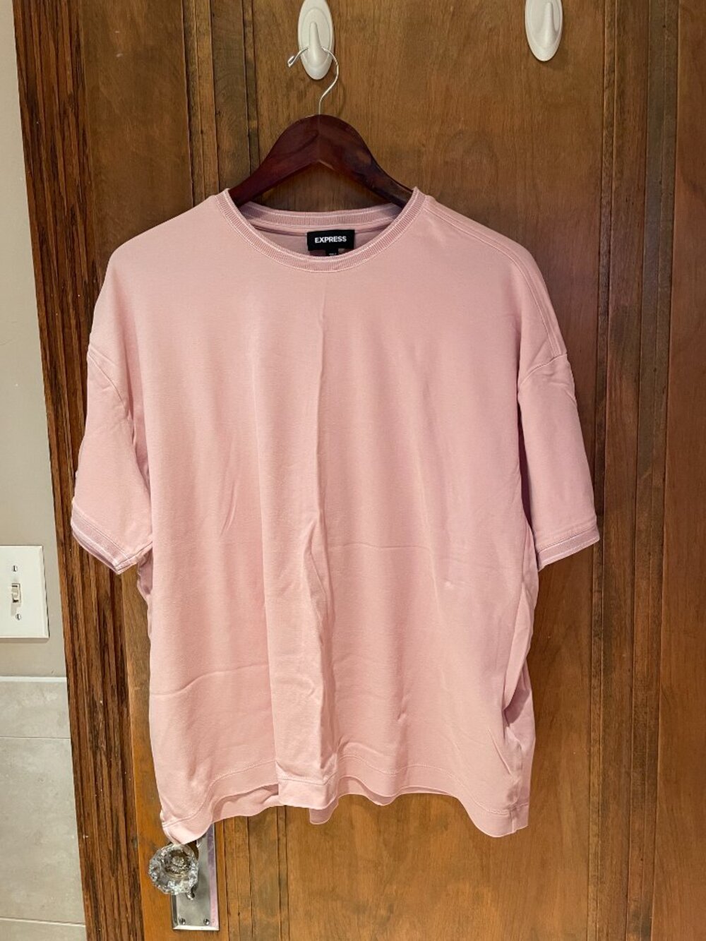 Express Men's Size XL Top - Super Soft Pink/Salmon 100% Cotton Shorter Cropped